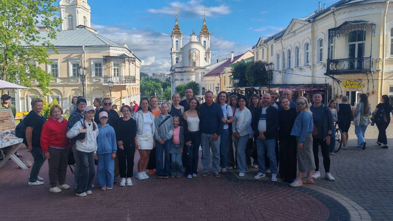 Увлекательное путешествие коллектива  в город вечного искусства - Витебск
